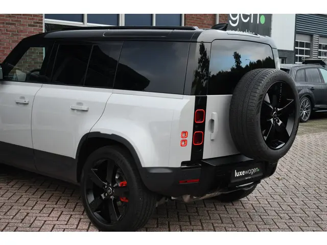 Land Rover Defender 110 3.0 D250 2023 Diesel 83