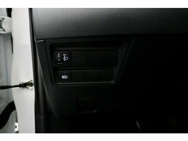 Toyota Yaris 1.5 Hybrid Comfort wit 2022 Hybride Benzine 27