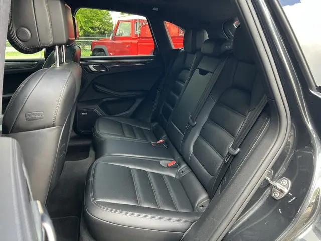 Porsche Macan 3.6 Turbo 2017 Benzine 15