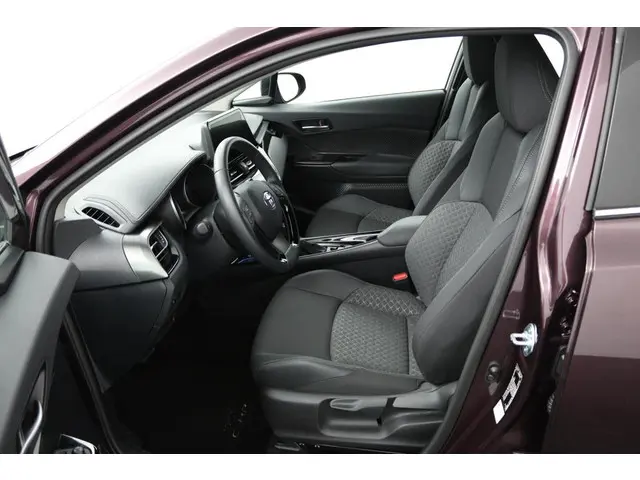 Toyota C-HR 1.8 Hybrid Dynamic 2023 Hybride Benzine 16