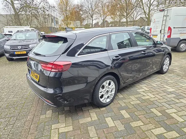 Kia Ceed Sportswagon 1.0 T-GDi DynamicLine 2022 Benzine 37
