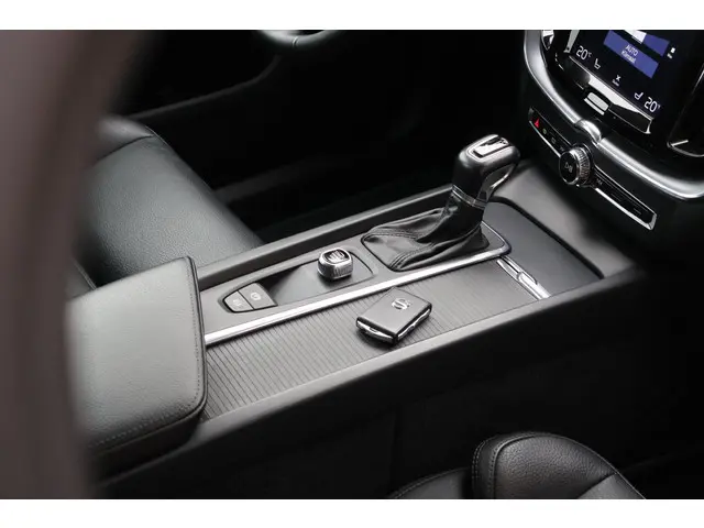 Volvo XC60 T5 Momentum 2019 Benzine 48