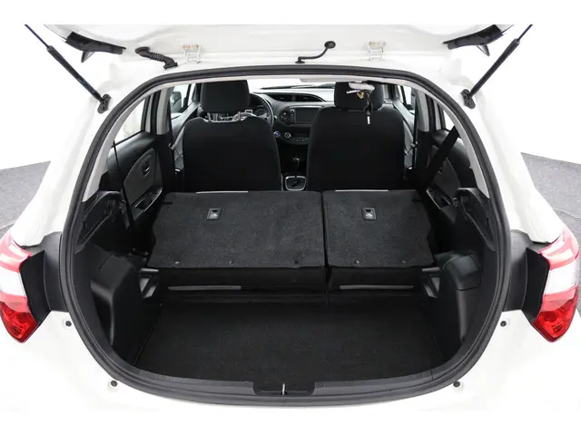 Toyota Yaris 1.5 Hybrid Aspiration 2017 Hybride Benzine 25