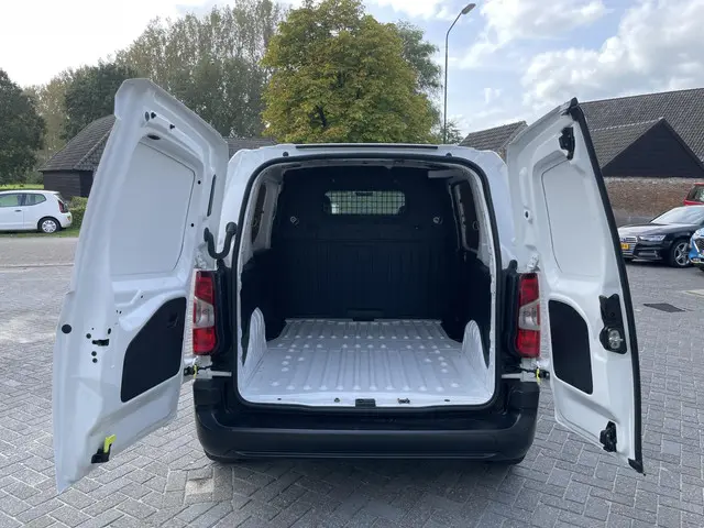 Peugeot Partner 1.5 BlueHDI Premium 2021 Diesel 9