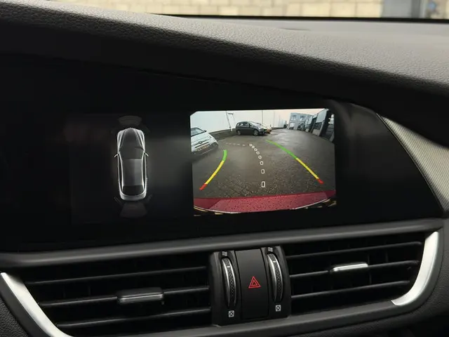 Alfa Romeo Giulia 2.0T Sprint 2022 Benzine 24