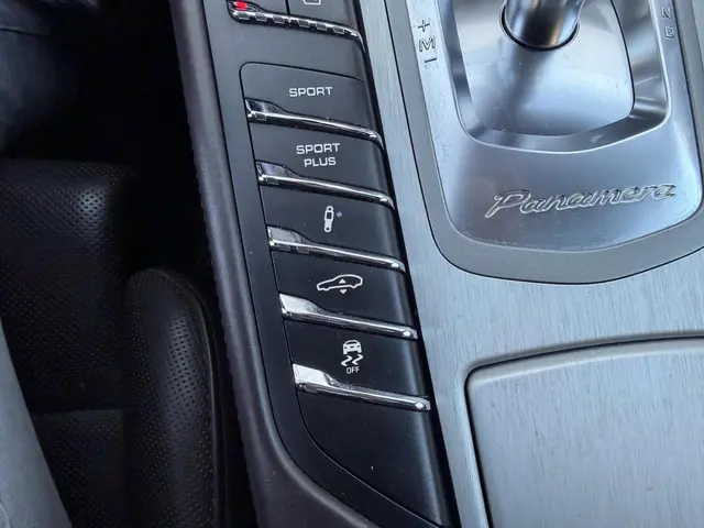 Porsche Panamera Sport Turismo 3.0 4 2013 Benzine 18