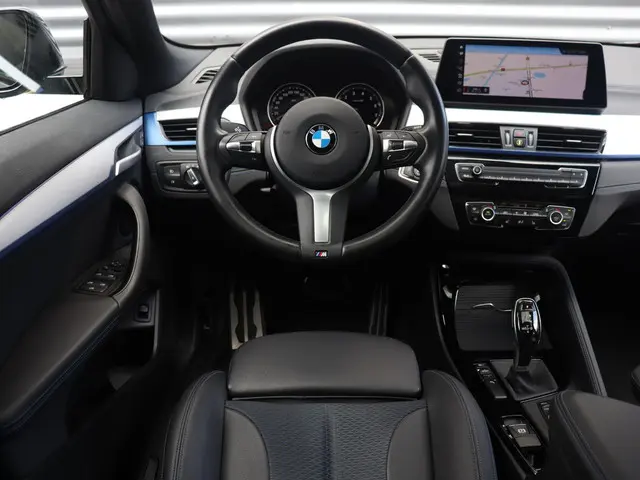 BMW X2 sDrive18i 2022 Benzine 9