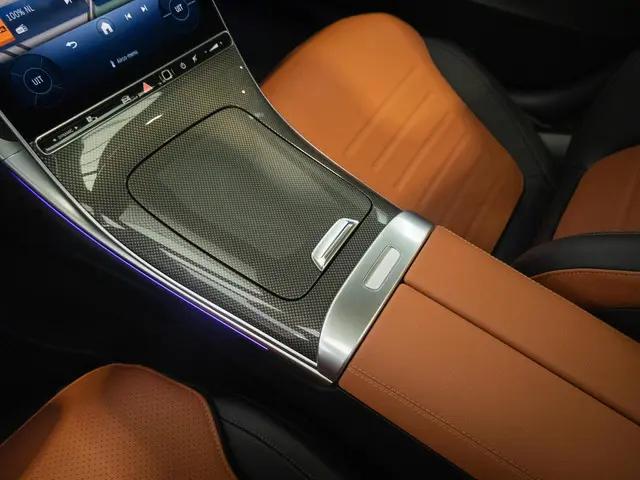 Mercedes-Benz C-Klasse Estate 180 AMG Line 2024 Benzine 51