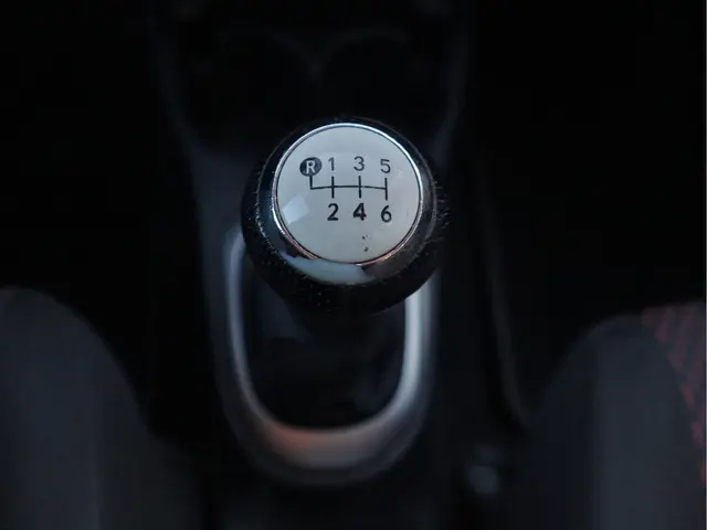 Toyota Yaris 1.3 VVT-i Dynamic 2012 Benzine 18