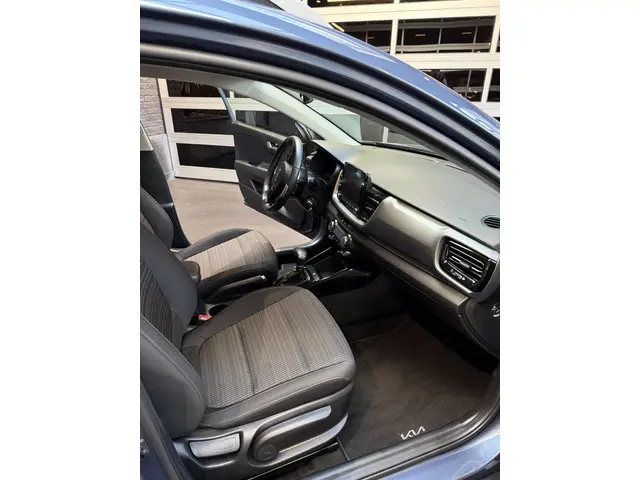 Kia Stonic 1.0 T-GDi MHEV GT-Line 2025 Benzine 6