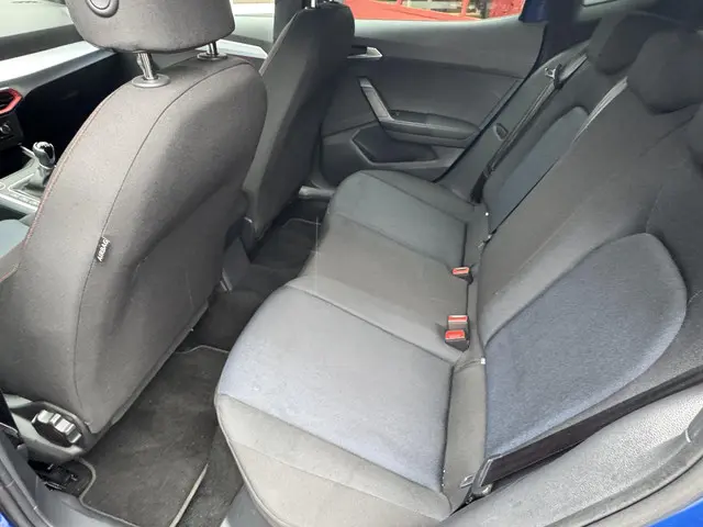SEAT Arona 1.0 TSI FR Business Connect 2023 Benzine 19