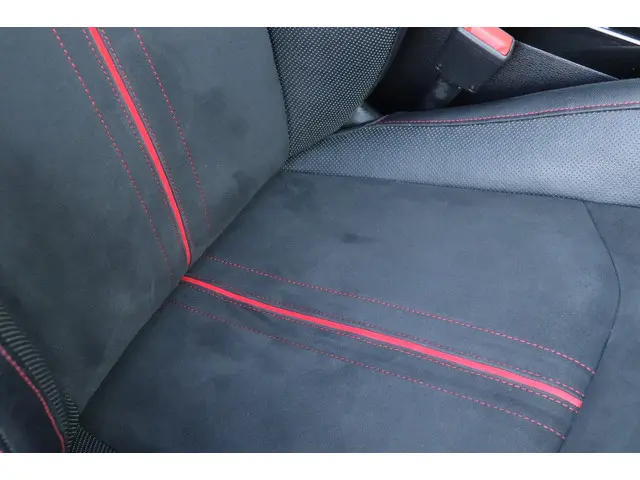 Kia Ceed 1.6 T-GDi GT | 200PK - PANO - UNIEK VOL! 2019 Benzine 36
