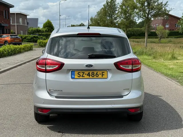 Ford C-MAX 1.0 Titanium | Clima | Navi | Keyless | 2016 Benzine 6