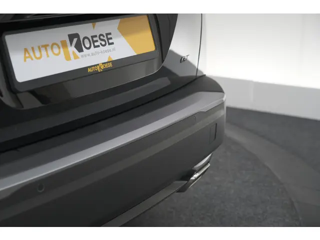 Peugeot 2008 PureTech 130 EAT8 GT 2024 Benzine 28