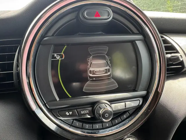 MINI Cooper Mini 1.5 D Pepper /Diesel/Navi/ 2017 Diesel 11