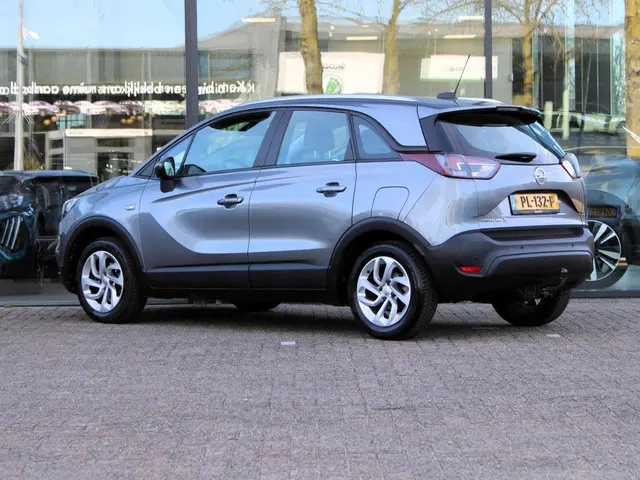 Opel Crossland X 1.2 Online Edition 2017 Benzine 2