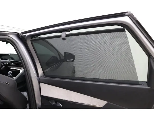 Peugeot 5008 1.2 Turbo GT 2023 Benzine 17