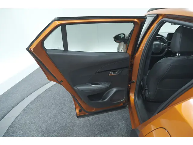 Peugeot e-2008 EV Allure Pack 50 kWh 2021 Elektrisch 57