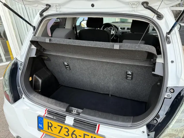 Suzuki Swift 1.6 Sport 2014 Benzine 8