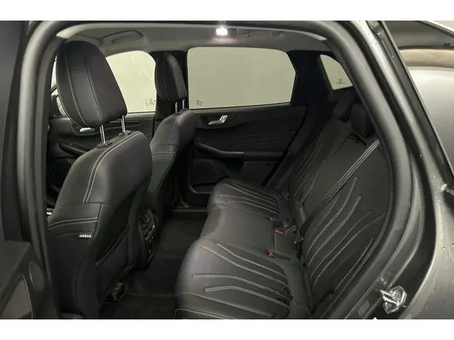 Ford Kuga 2.5 PHEV Vignale 2022 Hybride Benzine 8