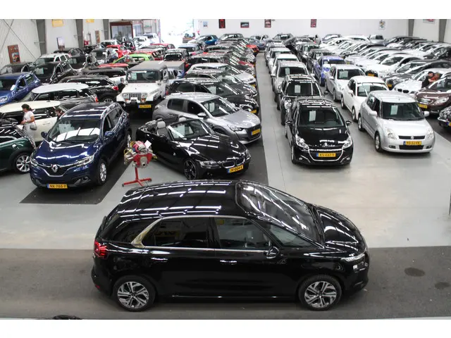 Citroën C4 Picasso 1.6 THP Intensive 2013 Benzine 26