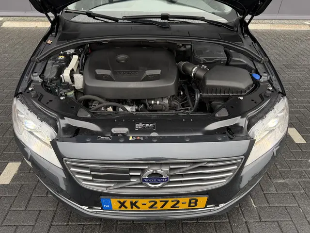 Volvo V70 2.0 T4 Inscription Edition 2015 Benzine 22