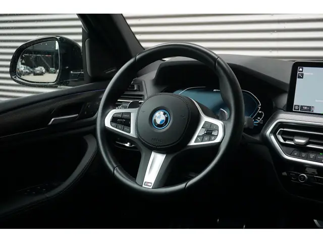 BMW X3 xDrive30e 2023 Hybride Benzine 25