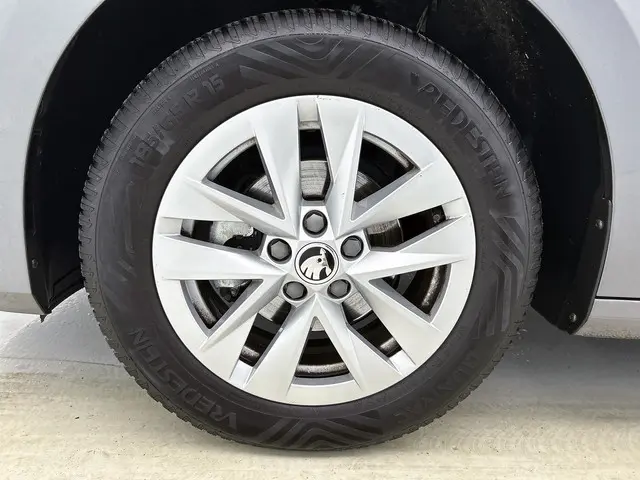 Škoda Fabia 1.0 MPI 80pk Ambition 2023 Benzine 12