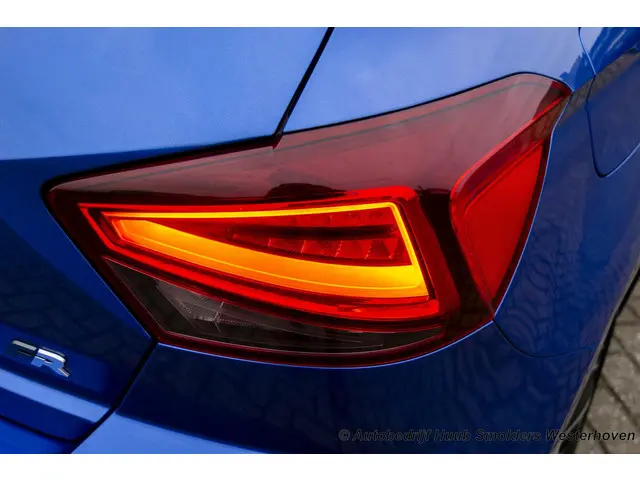 SEAT Ibiza 1.0 EcoTSI FR Business Intense 2022 Benzine 45