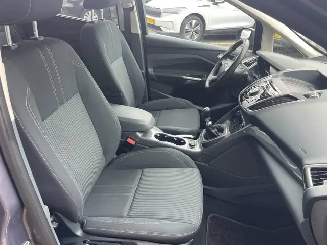 Ford C-MAX 1.0 Edition Plus / camera / trekhaak 2014 Benzine 13