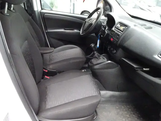 Opel Combo 1.3 CDTi L2H1 Edition 2018 Diesel 19
