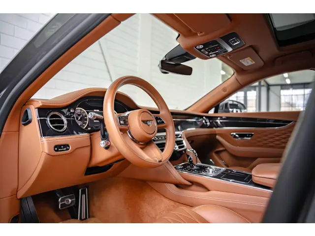 Bentley Flying Spur 4.0 V8 2021 Benzine 31