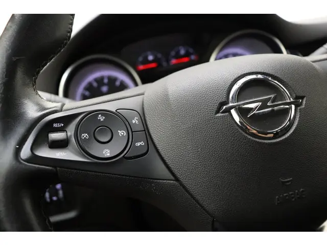 Opel Astra Sports Tourer 1.4 Innovation 2018 Benzine 19