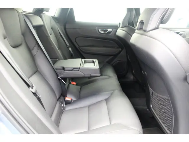 Volvo XC60 T5 Momentum Business 2019 Benzine 11