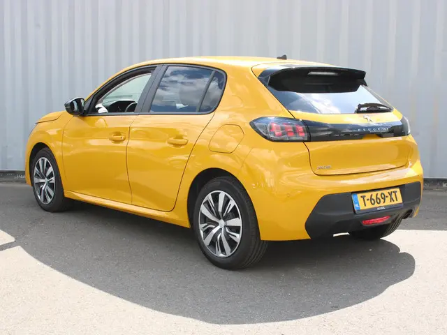 Peugeot 208 1.2 PureTech Active Pack 2023 Benzine 3