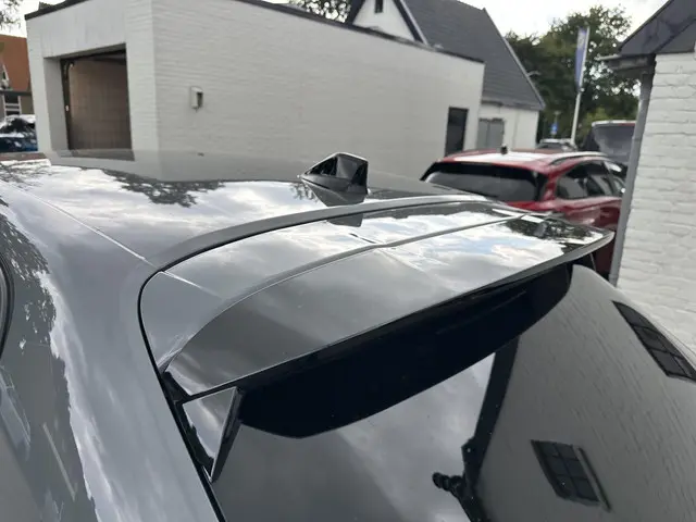 Peugeot 208 1.2 Turbo 100 PK Allure 2024 Benzine 45