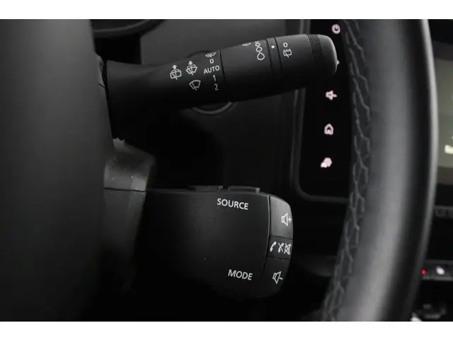 Dacia Duster 1.3 TCe 150 EDC Extreme 2023 Benzine 36