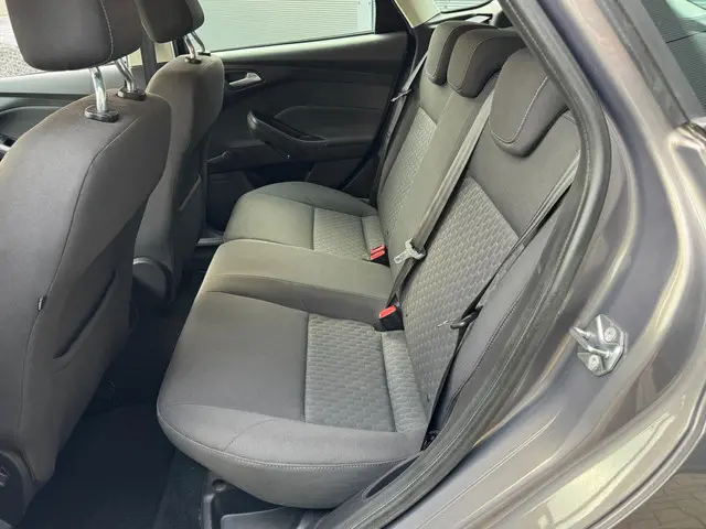 Ford Focus 1.0 EcoBoost Edition / Navi / Nap / Pdc 2014 Benzine 7