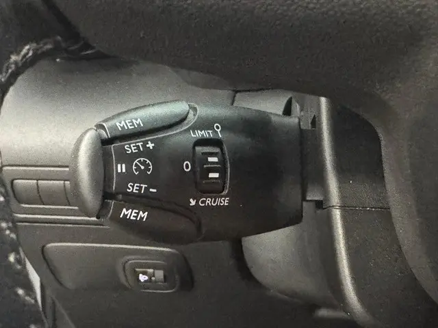 Citroën C3 Aircross 1.2 PureTech S&S Shine 2018 Benzine 18