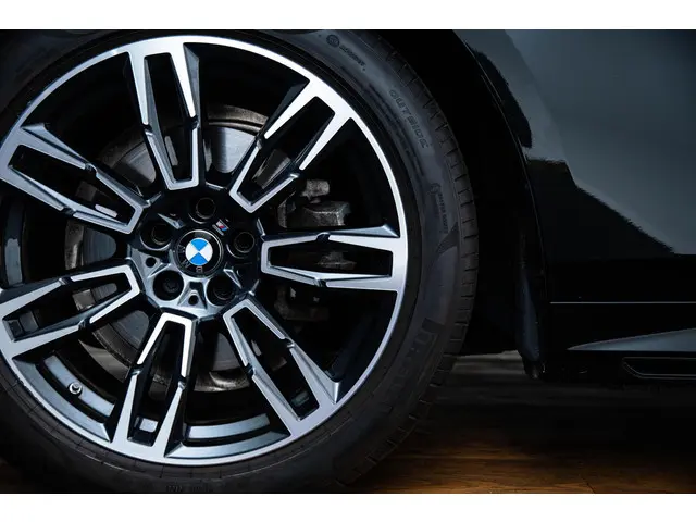 BMW 5 Serie 520i 2024 Benzine 23