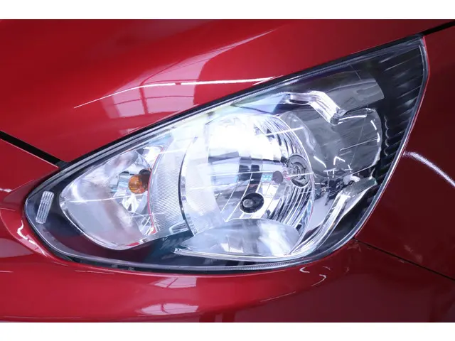 Mitsubishi Space Star 1.0 Cool+ 2018 Benzine 15