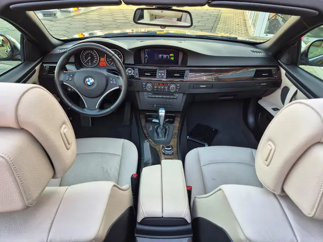 BMW 3 Serie Cabrio 325i Exclusive 2013 Benzine 18