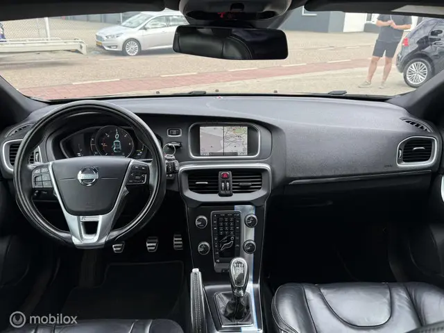 Volvo V40 1.6 D2 R-Design EXPORTPRIJS 2013 Diesel 10