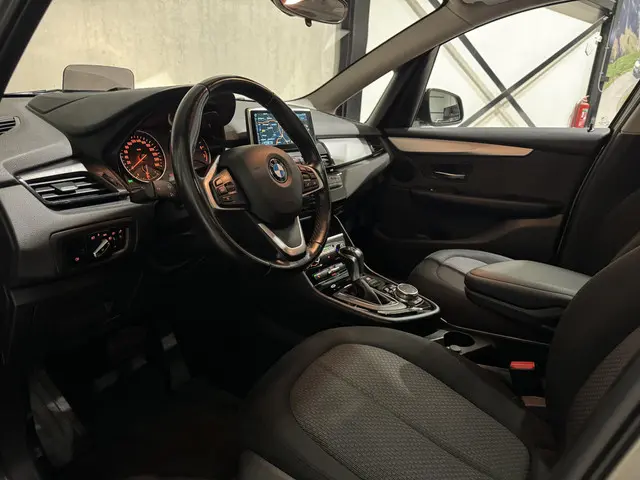 BMW 2 Serie Active Tourer 218i Business 2015 Benzine 7