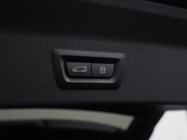 BMW iX3 High Executive 80 kWh 2023 Elektrisch 14