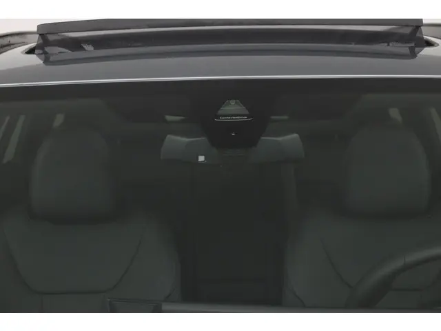 BMW 3 Serie Touring 330e 2025 Hybride Benzine 33