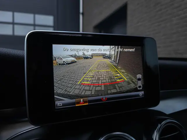 Mercedes-Benz GLC Coupé 250 4MATIC 2017 Benzine 19