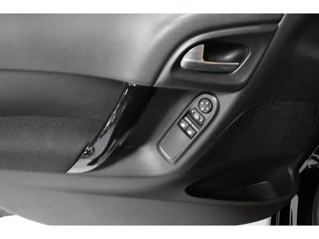 Citroën C3 1.0 PureTech Collection 2015 Benzine 24