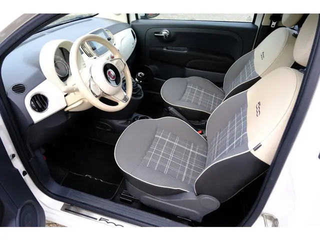 Fiat 500 1.2 Lounge Pano|Navi|DAB|LMV 2016 Benzine 2