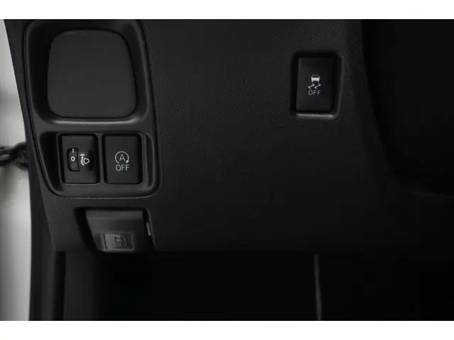 Peugeot 108 1.0 e-VTi Access / Radio / NAP 2018 Benzine 17